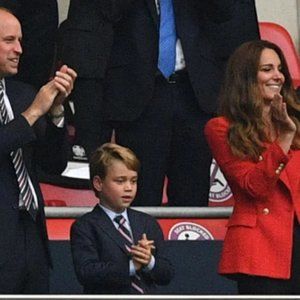 Kate Middleton Style, Ladies Red Tweed Blazer,  Rare Size M, NWOT...